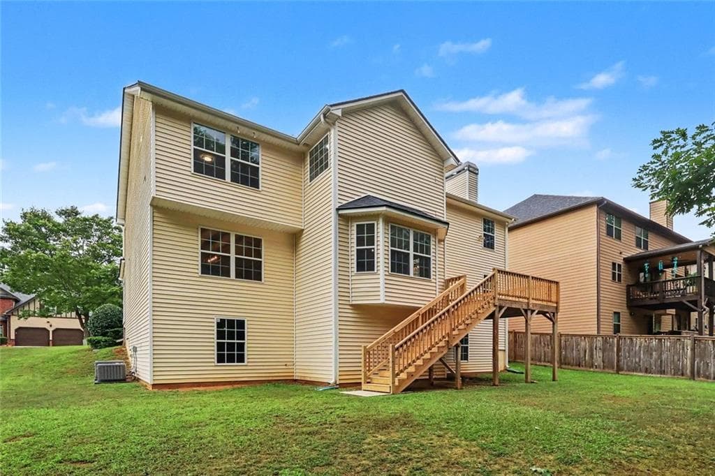 4 bedroom, 3 bathroom, 2,938 sq ft single family residence for sale at 3747 Valley Bluff Lane, Snellville, GA 30039 — photo 4