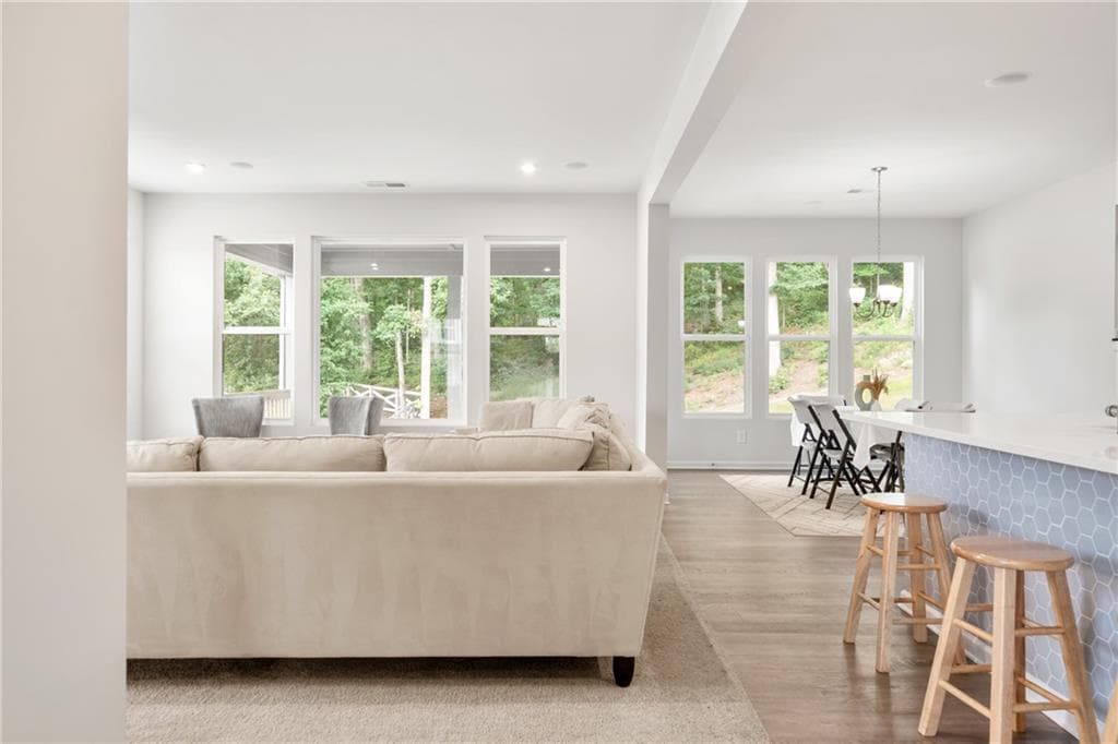 5 bedroom, 4 bathroom, 2,784 sq ft single family residence for sale at 8520 Scenic Ridge Way, Cumming, GA 30107 — photo 3