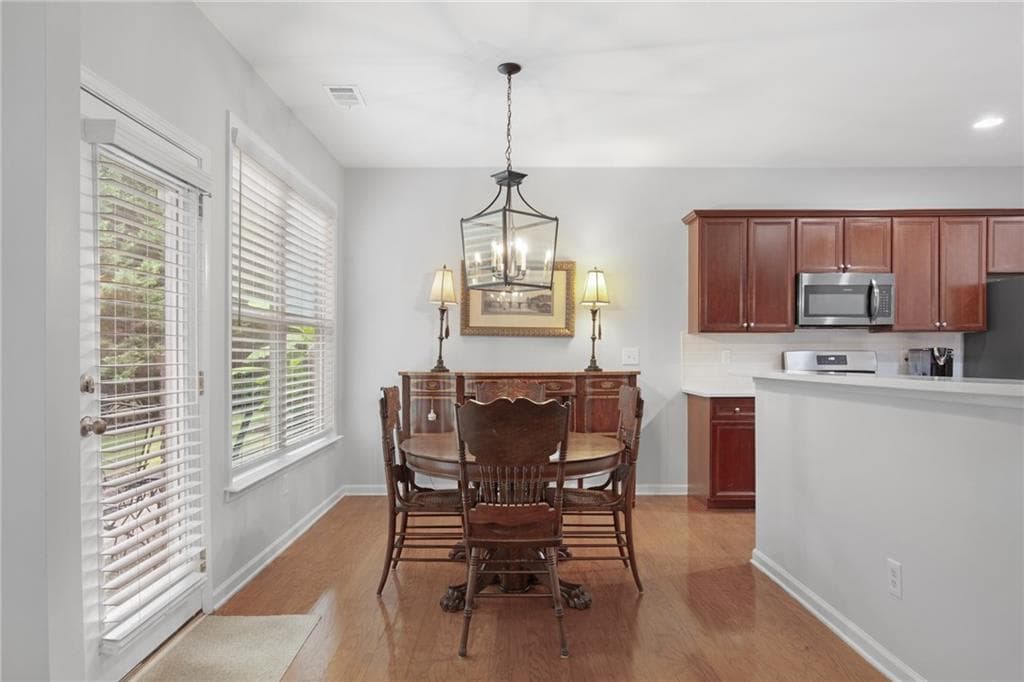 4 bedroom, 3 bathroom, 2,390 sq ft townhouse for sale at 13886 Portside Cove, Alpharetta, GA 30004 — photo 8
