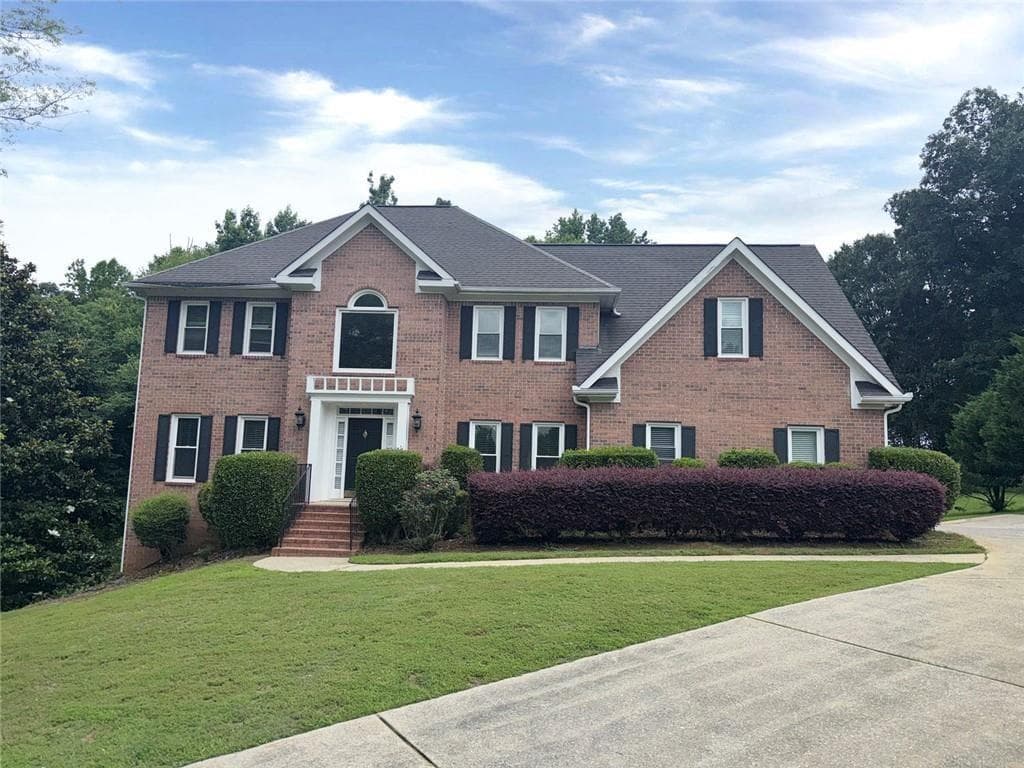 6 bedroom, 5 bathroom, 3,986 sq ft single family residence sold at 5875 N Canaan Glen Ct Court, Atlanta, GA 30331