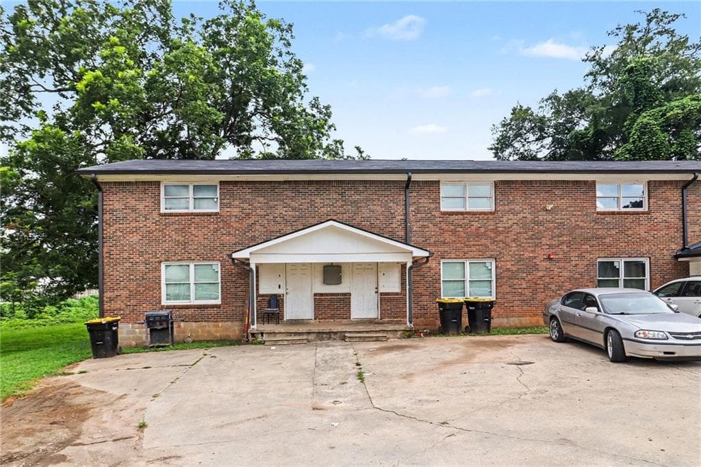 quadruplex for sale at 22 Pratt Street, Newnan, GA 30263 — photo 9