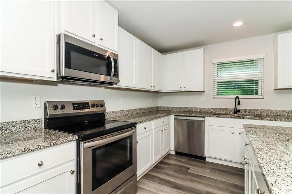 4 bedroom, 3 bathroom, 1,902 sq ft single family residence for sale at 309 Muskogee Drive, Dallas, GA 30132 — photo 9