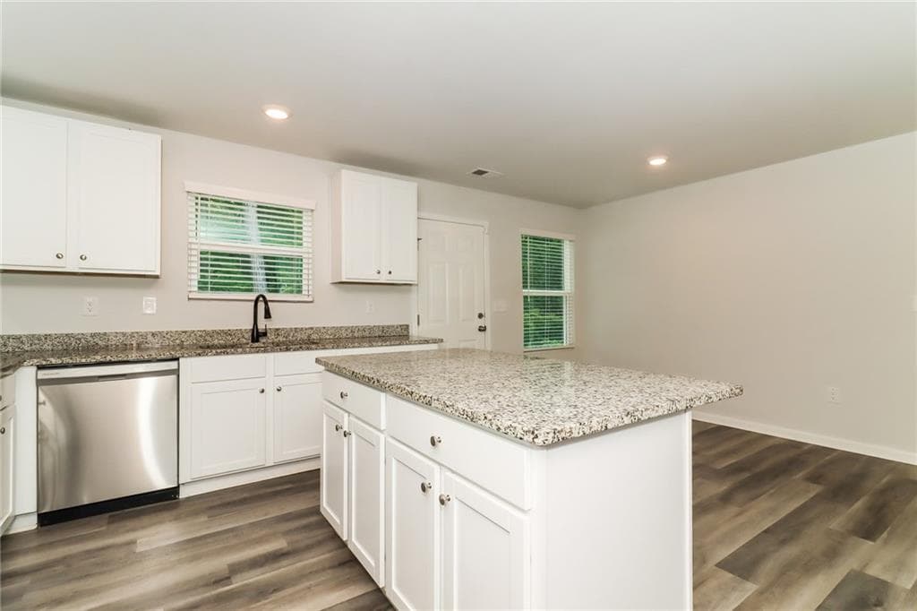 4 bedroom, 3 bathroom, 1,902 sq ft single family residence for sale at 309 Muskogee Drive, Dallas, GA 30132 — photo 10