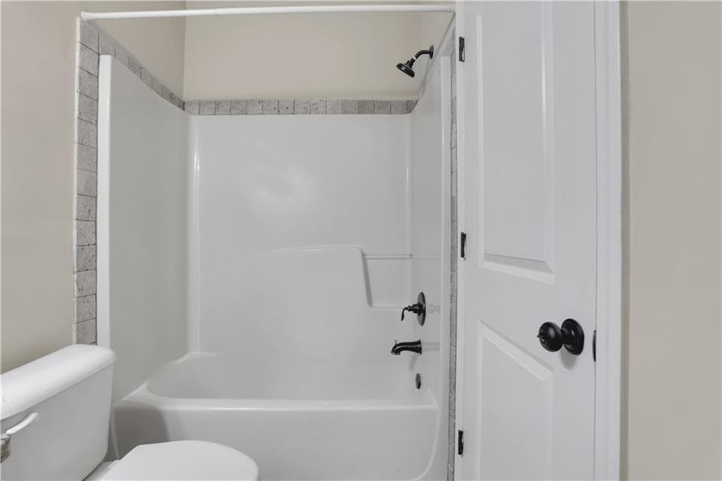 3 bedroom, 4 bathroom, 2,574 sq ft townhouse for rent at 1893 Appaloosa Run Trail, Buford, GA 30519 for $2,350 a month — photo 6