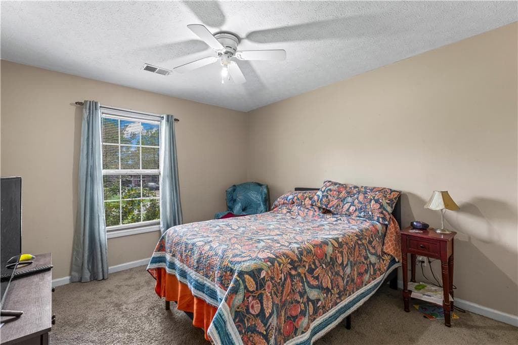 other under contract at 315 E Central Avenue, Griffin, GA 30223 — photo 4
