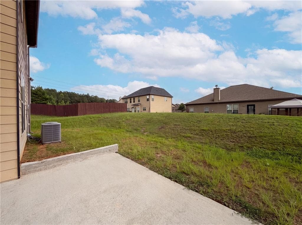 4 bedroom, 3 bathroom, 2,596 sq ft single family residence under contract at 85 Pulaski Place, Jonesboro, GA 30238 — photo 5
