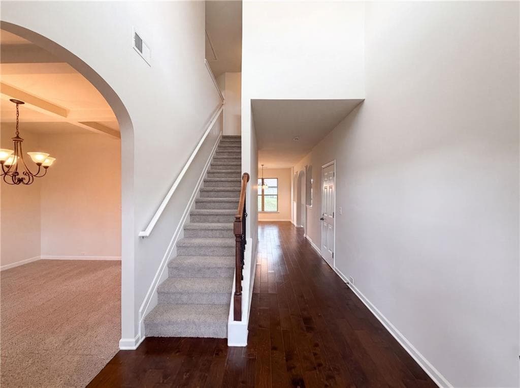 4 bedroom, 3 bathroom, 2,596 sq ft single family residence under contract at 85 Pulaski Place, Jonesboro, GA 30238 — photo 6