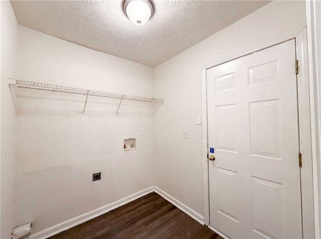 3 bedroom, 2 bathroom, 1,211 sq ft single family residence under contract at 10543 Crabtree Drive, Jonesboro, GA 30238 — photo 6