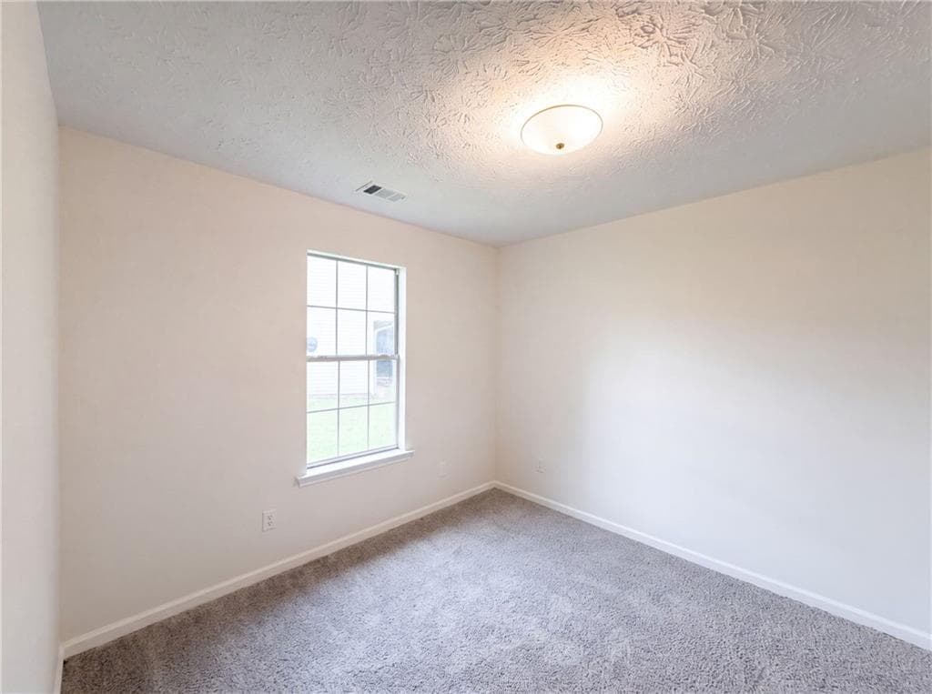 3 bedroom, 2 bathroom, 1,211 sq ft single family residence under contract at 10543 Crabtree Drive, Jonesboro, GA 30238 — photo 9