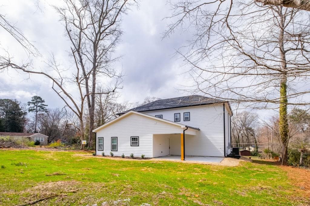 4 bedroom, 3 bathroom, 2,505 sq ft single family residence under contract at 165 Strickland Street, Fairburn, GA 30213 — photo 8