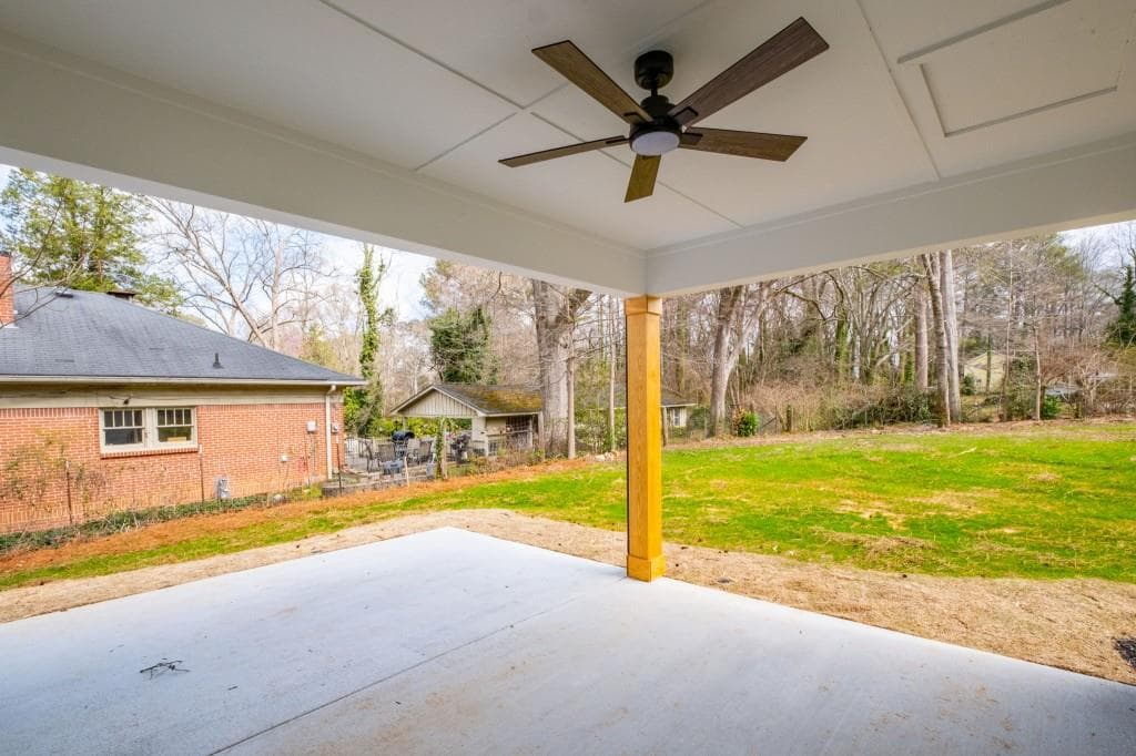 4 bedroom, 3 bathroom, 2,505 sq ft single family residence under contract at 165 Strickland Street, Fairburn, GA 30213 — photo 10
