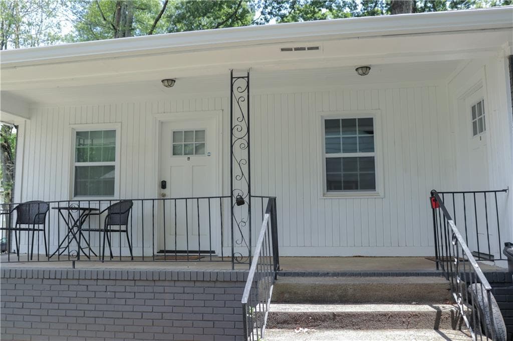 duplex for sale at 1430 Clermont Court, Atlanta, GA 30344 — photo 2