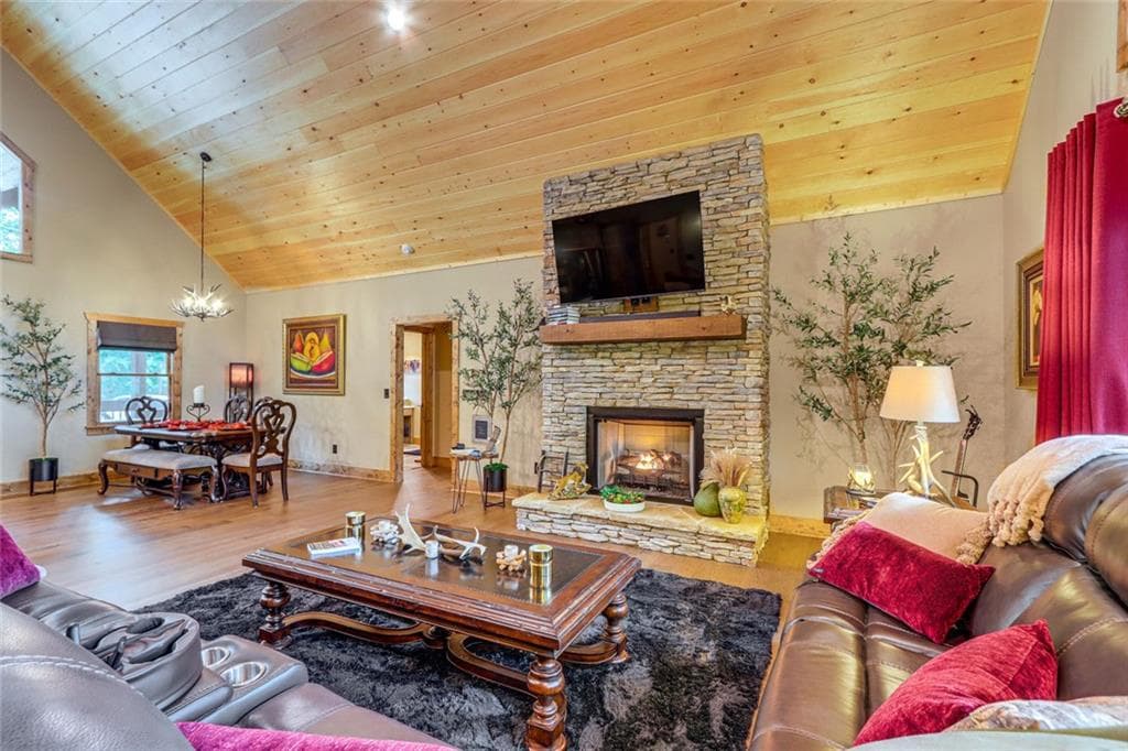 3 bedroom, 3 bathroom, 3,286 sq ft single family residence for sale at 313 Muffle Court, Ellijay, GA 30540 — photo 5