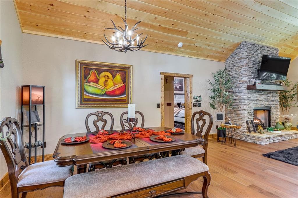 3 bedroom, 3 bathroom, 3,286 sq ft single family residence for sale at 313 Muffle Court, Ellijay, GA 30540 — photo 9