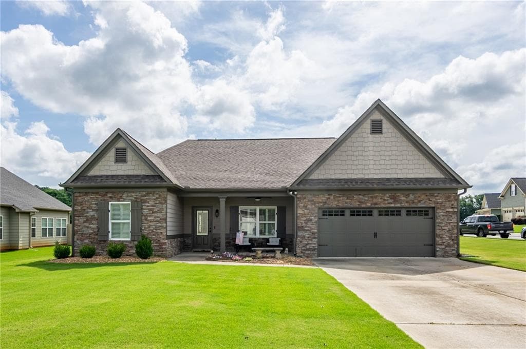 3 bedroom, 2 bathroom single family residence under contract at 21 Gilreath Trail, Cartersville, GA 30121