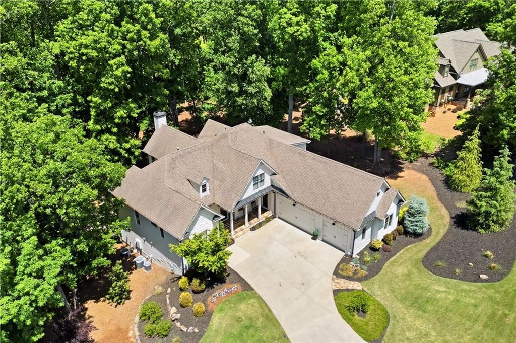 5 bedroom, 6 bathroom, 4,384 sq ft single family residence for sale at 214 Heritage Town Parkway, Canton, GA 30115 — photo 3