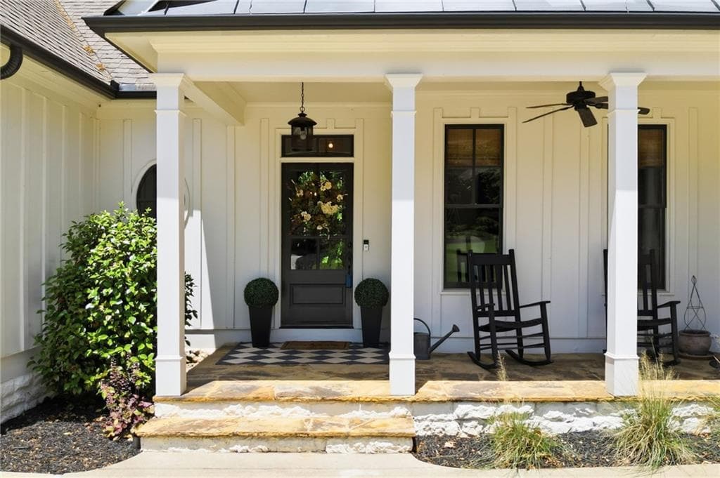 5 bedroom, 6 bathroom, 4,384 sq ft single family residence for sale at 214 Heritage Town Parkway, Canton, GA 30115 — photo 8