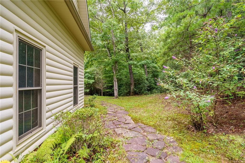 3 bedroom, 2 bathroom, 1,821 sq ft single family residence for sale at 51 Hightower Trail, Hiawassee, GA 30546 — photo 3