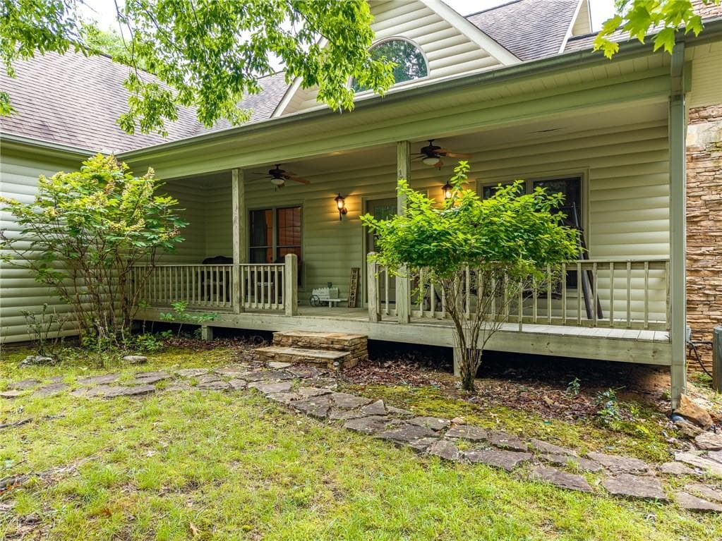 3 bedroom, 2 bathroom, 1,821 sq ft single family residence for sale at 51 Hightower Trail, Hiawassee, GA 30546 — photo 5