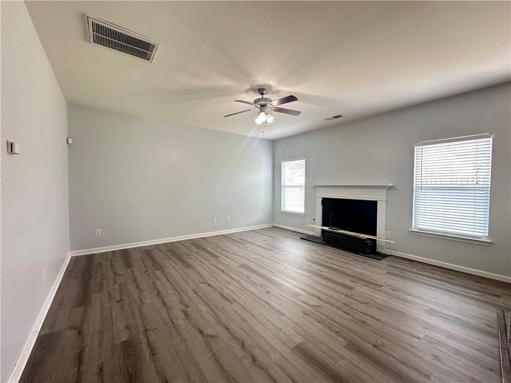 5 bedroom, 3 bathroom, 2,696 sq ft single family residence for rent at 1335 Rocky Shoals Lane, Suwanee, GA 30024 for $2,700 a month — photo 3