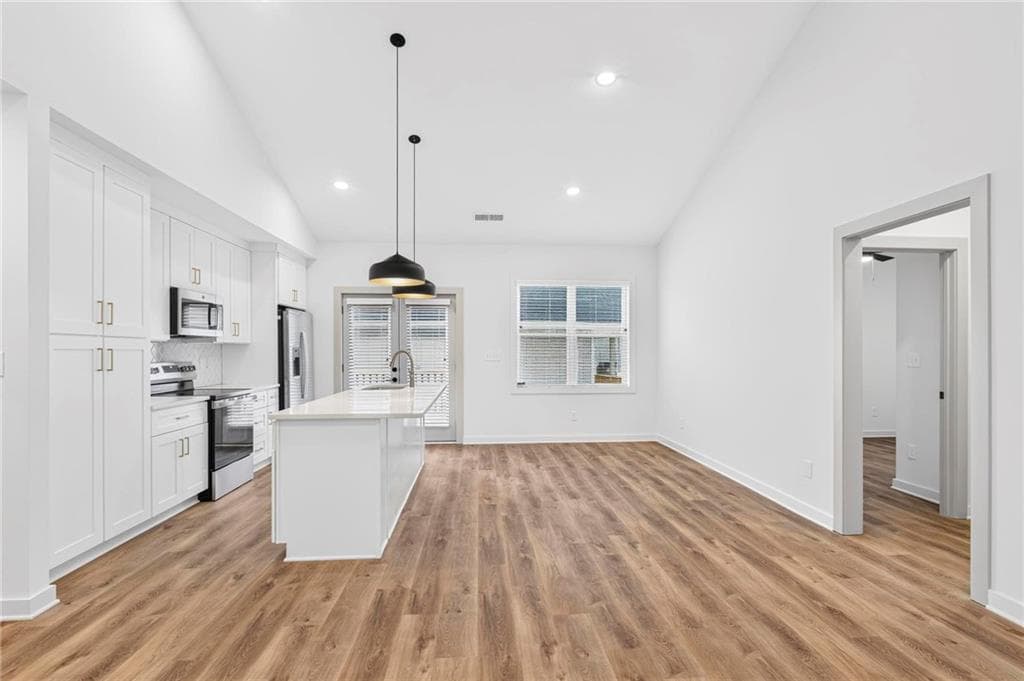4 bedroom, 2 bathroom, 1,310 sq ft single family residence for rent at 122 Hilltop Drive, Atlanta, GA 30315 for $2,880 a month — photo 7