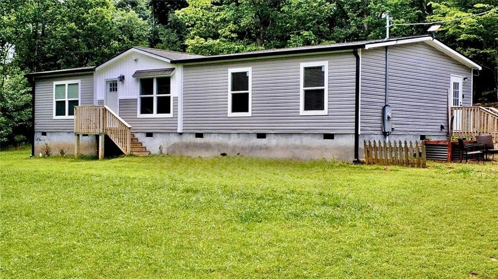 3 bedroom, 2 bathroom, 1,512 sq ft single family residence for sale at 116 Ramblewood Lane, Jasper, GA 30143 — photo 2