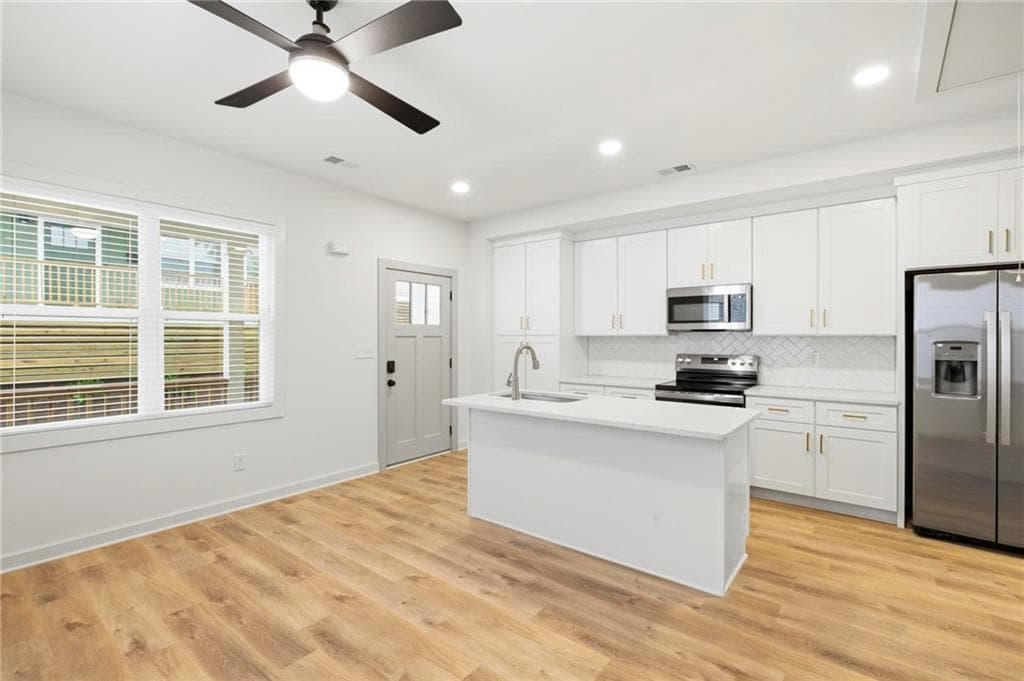 1 bedroom, 1 bathroom, 530 sq ft single family residence for rent at 122 Hilltop Drive A, Atlanta, GA 30315 for $1,800 a month — photo 7