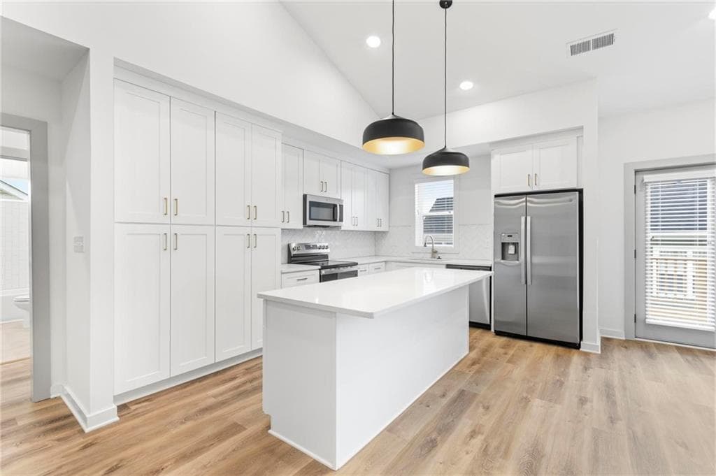 4 bedroom, 2 bathroom, 1,400 sq ft single family residence for rent at 128 Hilltop Drive, Atlanta, GA 30315 for $2,880 a month — photo 8