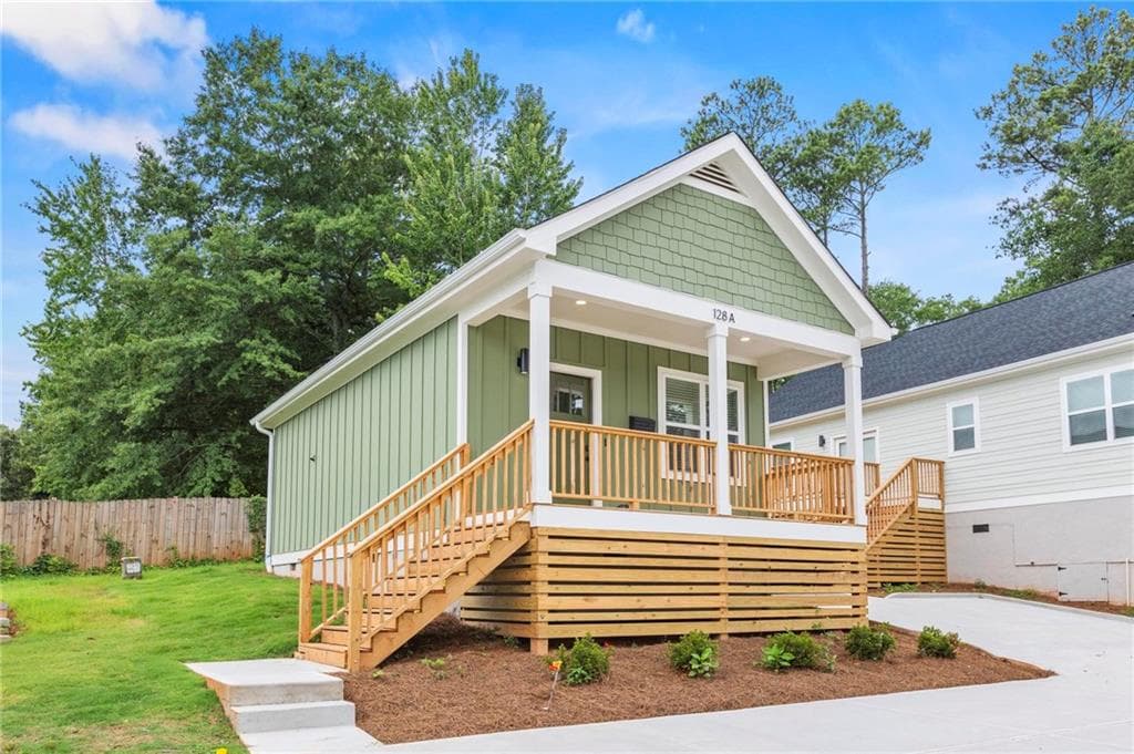 1 bedroom, 1 bathroom, 530 sq ft single family residence for rent at 128 Hilltop Drive A, Atlanta, GA 30315 for $1,800 a month — photo 2