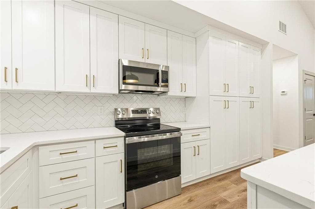 4 bedroom, 2 bathroom, 1,310 sq ft single family residence for rent at 129 Hilltop Drive, Atlanta, GA 30315 for $2,880 a month — photo 7
