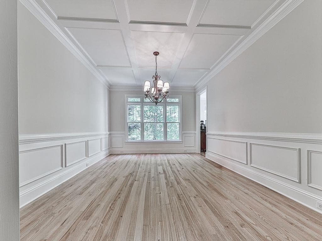5 bedroom, 5 bathroom, 6,377 sq ft single family residence under contract at 5037 Towne Lake Hills North, Woodstock, GA 30189 — photo 9