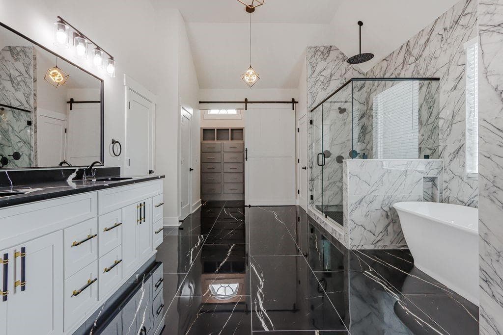 5 bedroom, 5 bathroom, 4,070 sq ft single family residence for sale at 392 Price Place, Norcross, GA 30071 — photo 8