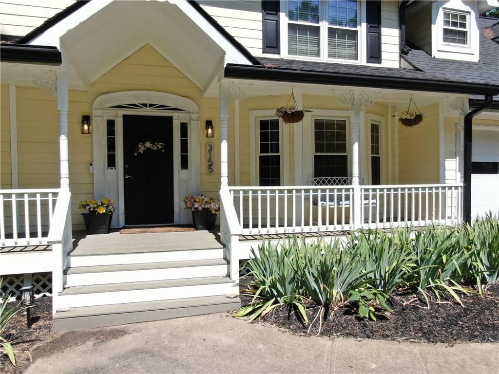 4 bedroom, 5 bathroom, 2,864 sq ft single family residence under contract at 3155 Laura Lane, Douglasville, GA 30135 — photo 4