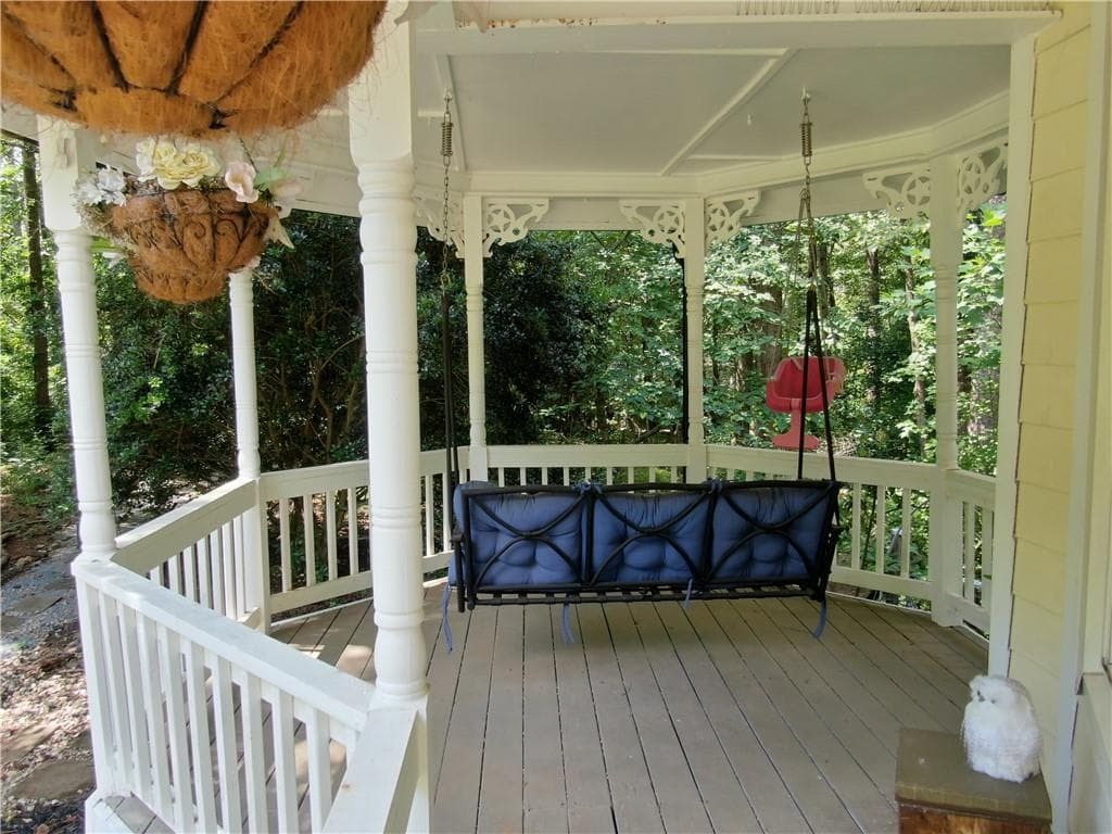 4 bedroom, 5 bathroom, 2,864 sq ft single family residence under contract at 3155 Laura Lane, Douglasville, GA 30135 — photo 6