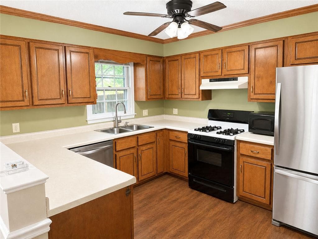 2 bedroom, 2 bathroom, 1,226 sq ft single family residence for sale at 125 Onyx Place, Athens, GA 30605 — photo 2
