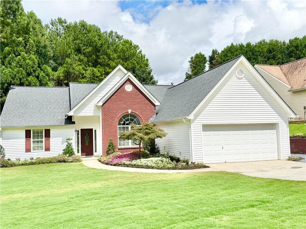 3 bedroom, 2 bathroom, 1,924 sq ft single family residence for sale at 917 Keldron Court, Lawrenceville, GA 30045