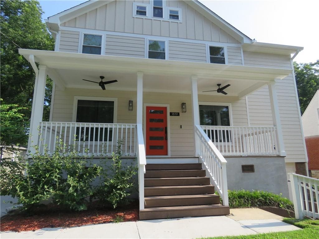 4 bedroom, 3 bathroom, 2,402 sq ft single family residence for sale at 1819 Avon Avenue, Atlanta, GA 30311 — photo 4