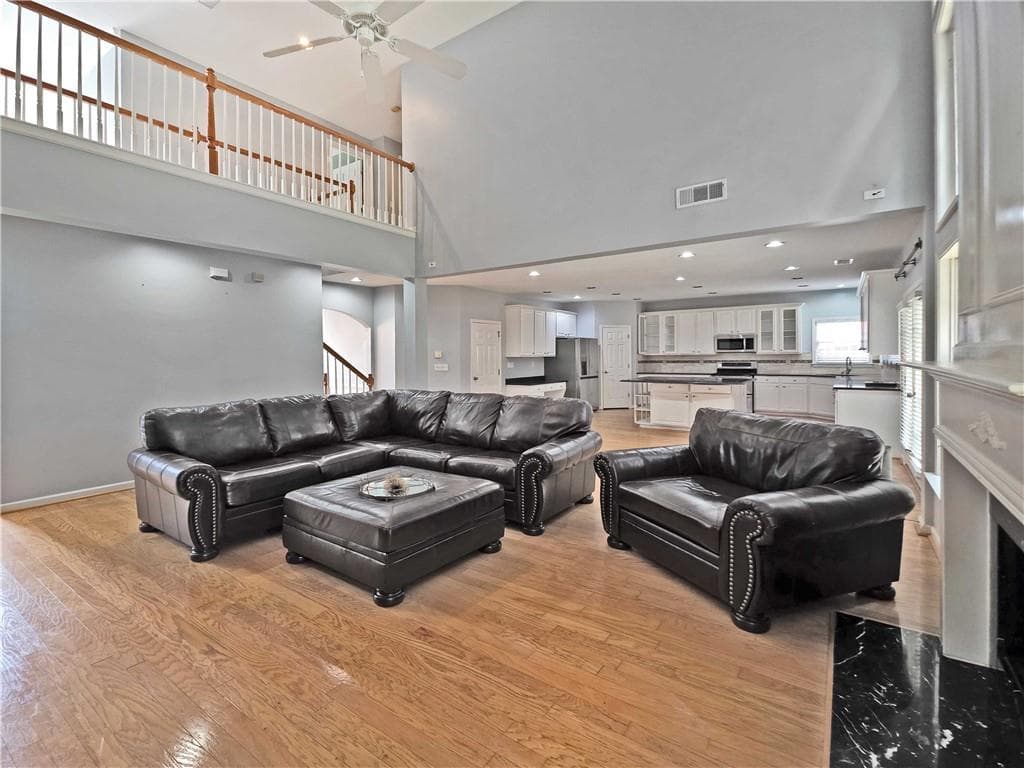 5 bedroom, 4 bathroom, 3,648 sq ft single family residence for rent at 1689 Clay Brooke Lane, Smyrna, GA 30082 for $4,095 a month — photo 6