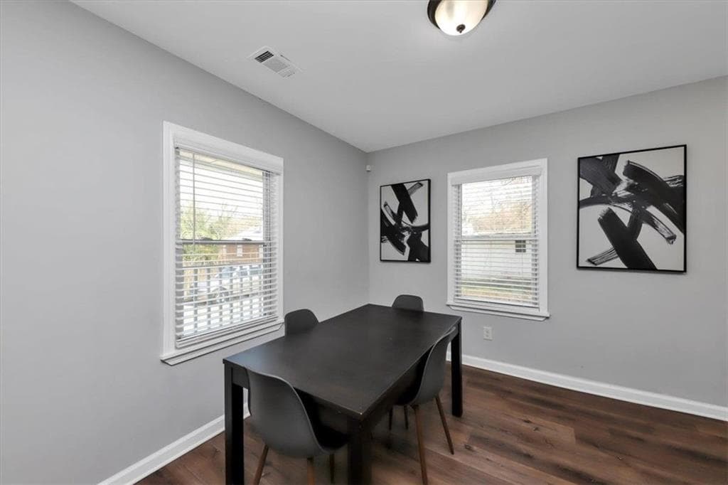 3 bedroom, 2 bathroom, 1,120 sq ft single family residence for sale at 984 Camilla Street, Atlanta, GA 30314 — photo 9