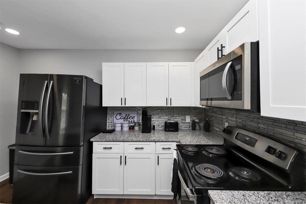 3 bedroom, 2 bathroom, 1,120 sq ft single family residence for sale at 984 Camilla Street, Atlanta, GA 30314 — photo 10