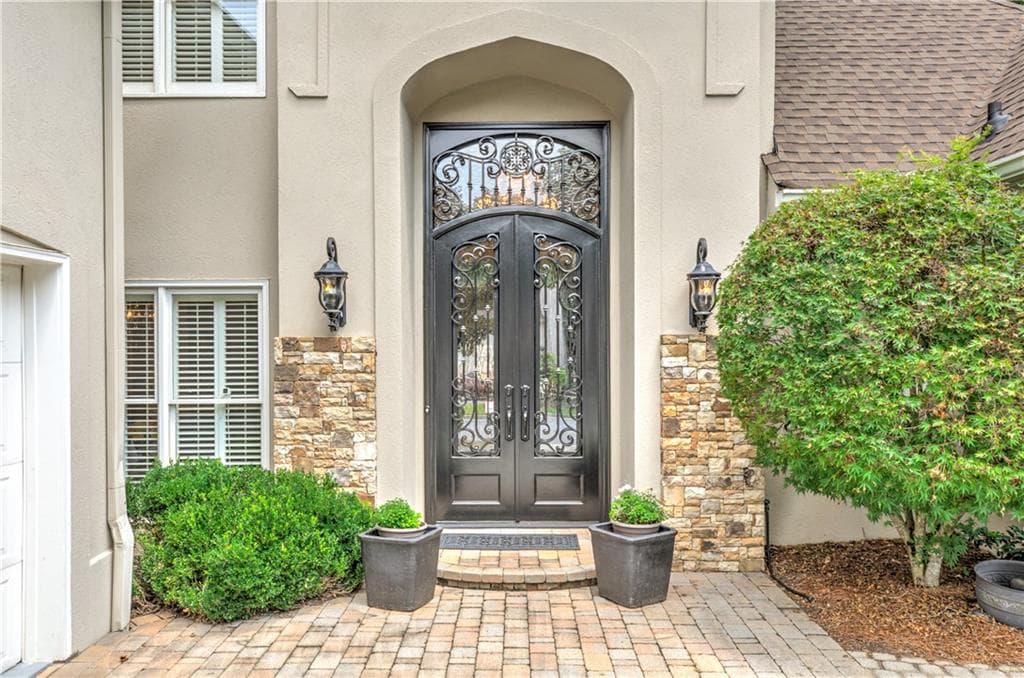 4 bedroom, 4 bathroom, 3,512 sq ft single family residence for sale at 650 River Falls Court, Roswell, GA 30076 — photo 5