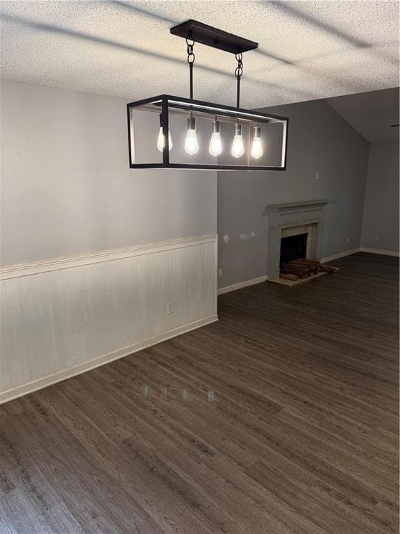 4 bedroom, 3 bathroom, 2,132 sq ft single family residence for sale at 2023 Emerald Pointe Drive, Winder, GA 30680 — photo 4