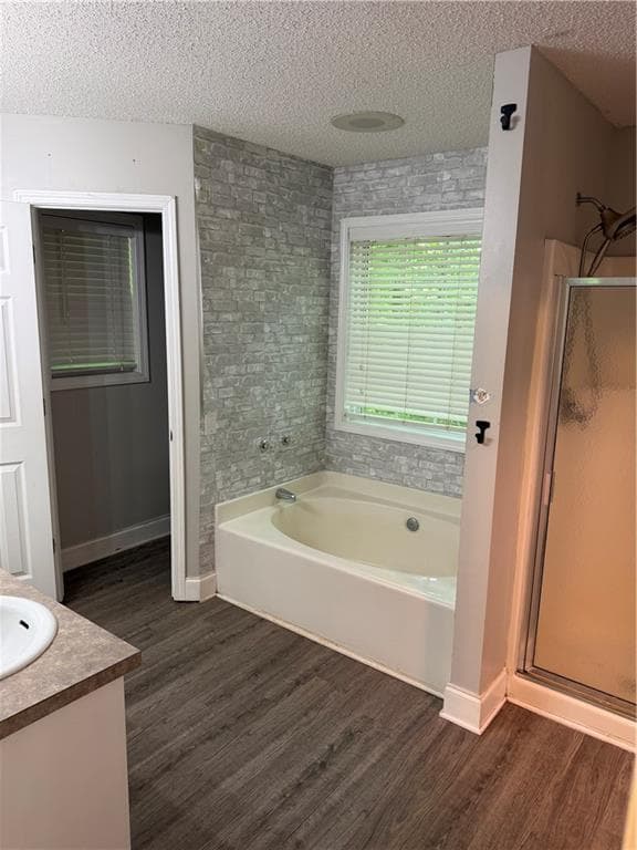 4 bedroom, 3 bathroom, 2,132 sq ft single family residence for sale at 2023 Emerald Pointe Drive, Winder, GA 30680 — photo 9