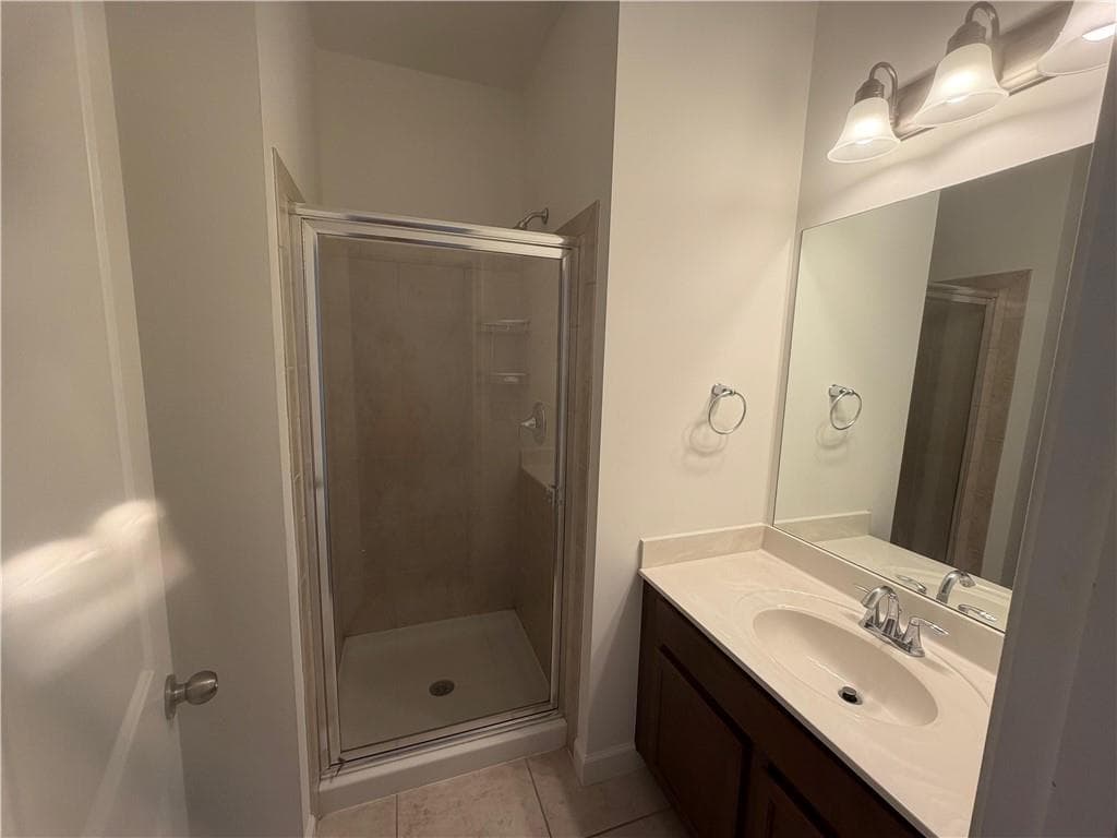 6 bedroom, 4 bathroom, 3,272 sq ft single family residence for rent at 325 Cranbrooke Circle, Suwanee, GA 30024 for $3,600 a month — photo 9