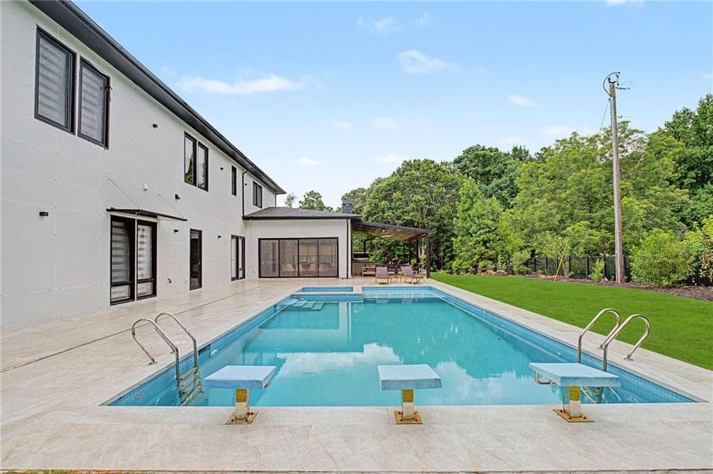 6 bedroom, 7 bathroom, 6,485 sq ft single family residence for sale at 1670 Old Atlanta Road, Cumming, GA 30041 — photo 5