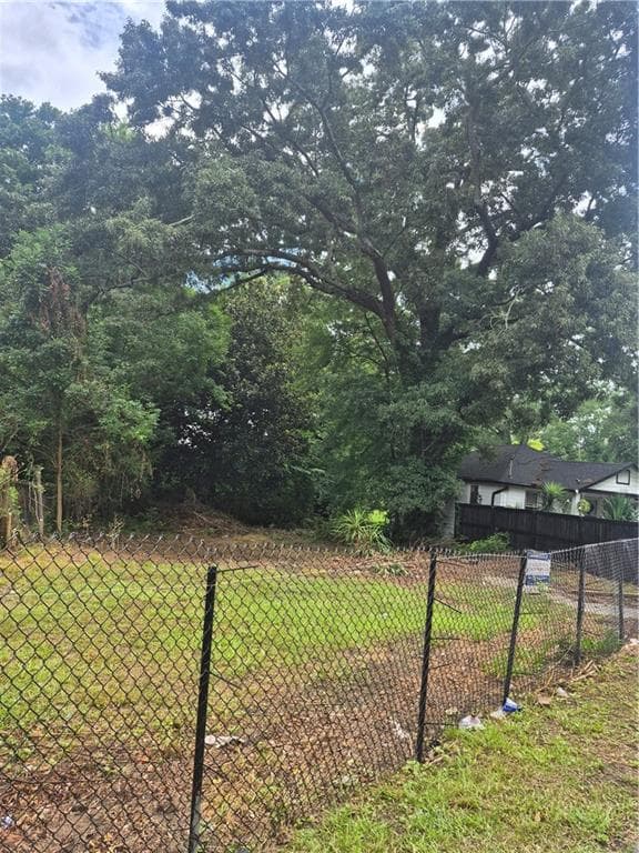 single family residence for sale at 1220 Bolton Road, Atlanta, GA 30331 — photo 5