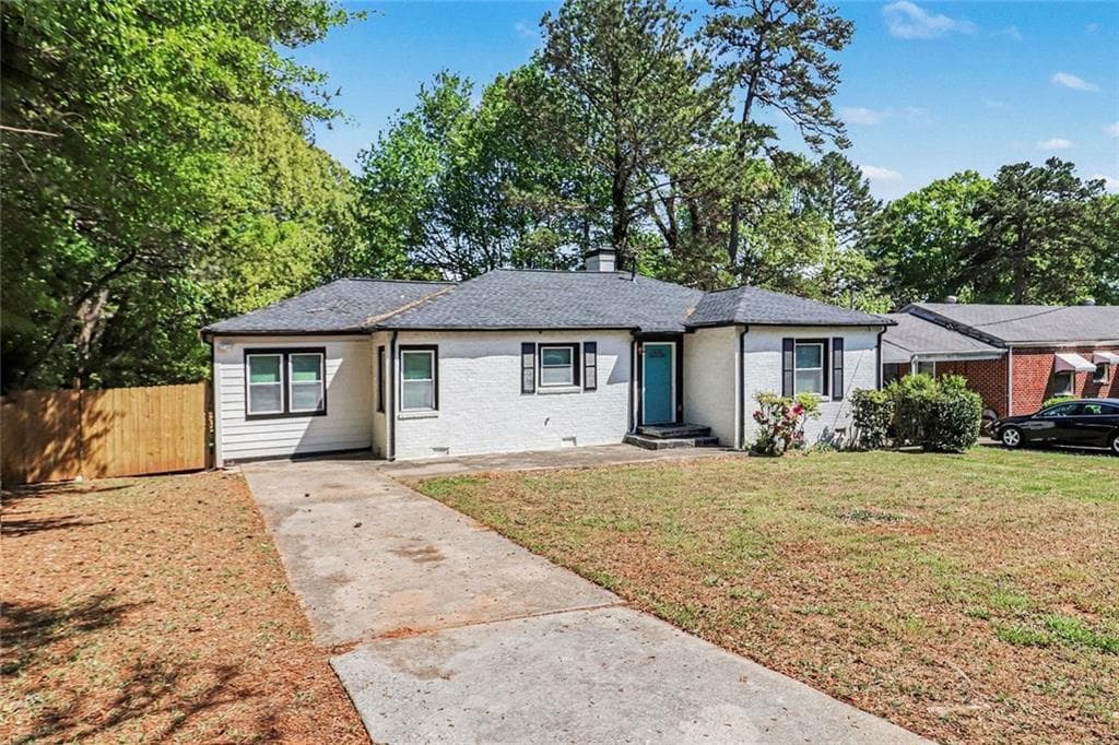 3 bedroom, 2 bathroom, 1,330 sq ft single family residence for sale at 1680 Fairbanks Street, Atlanta, GA 30310 — photo 9