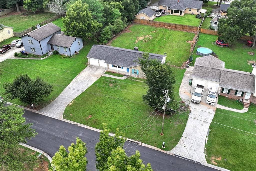 3 bedroom, 2 bathroom, 1,396 sq ft single family residence for sale at 649 Oakland Way, Lawrenceville, GA 30044 — photo 9