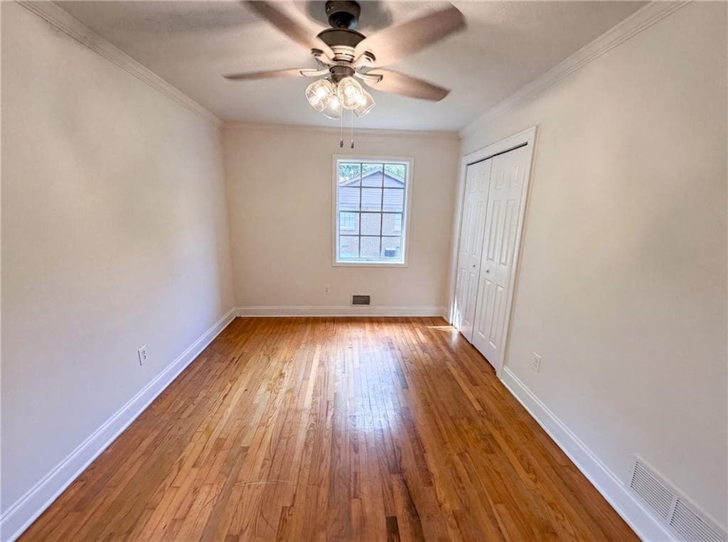 4 bedroom, 1 bathroom, 1,300 sq ft single family residence under contract at 1375 S Hicks Circle, Conyers, GA 30012 — photo 7