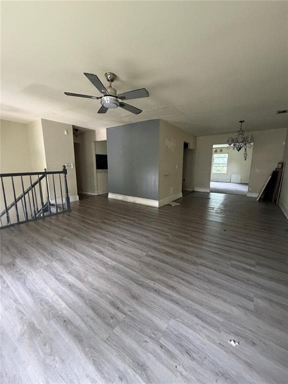 4 bedroom, 3 bathroom, 2,382 sq ft single family residence under contract at 4110 Emerald Lake Drive, Decatur, GA 30035 — photo 2